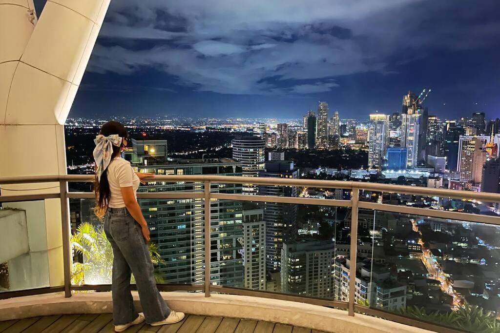 The Serene Escape Rockwell Makati City View 1Br Daire Manila Dış mekan fotoğraf